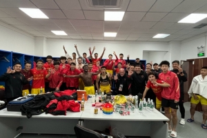 晚安！時隔八輪的勝利合影，與所有堅持不懈的球迷們共享