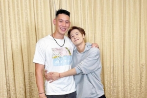 夢幻聯動！林書豪作為嘉賓與歐陽靖一同現身王嘉爾澳門演唱會