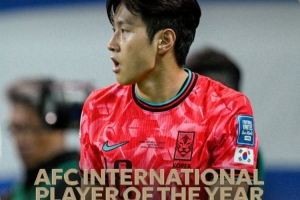 官方：李剛?cè)十?dāng)選亞足聯(lián)年度亞洲最佳國際球員
