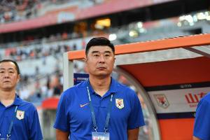 記者：泰山中場缺乏真正的傳球手，禁區內的終結也并不理想