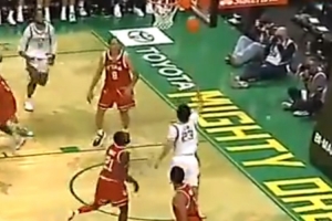 很帥啊！林葳接手遞手傳球順勢轉身擺脫防守 瀟灑上籃絲滑得分