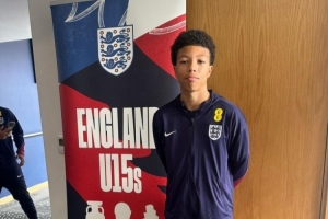 英媒：蒂亞戈-席爾瓦之子伊戈首次獲得英格蘭U15訓練營征召