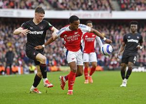 西漢姆官方：19歲小將斯卡爾斯已成功接受鎖骨骨折修復手術