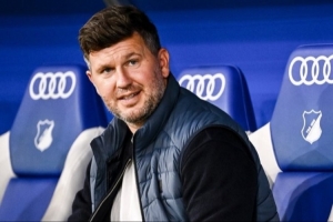 記者：克洛普非常渴望為薩爾茨堡紅牛引進霍芬海姆總監(jiān)希克爾