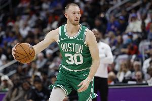 頂級射手！豪澤首節三分球6中5獨得15分1籃板