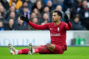 克拉滕伯格談加克波倒地未判點：他是預判接觸，并主動倒地要點球