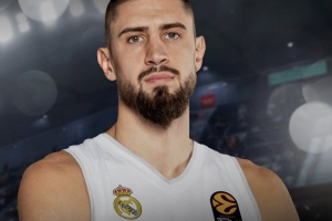 2013年5號(hào)秀！皇馬官宣亞歷克斯-萊恩加盟