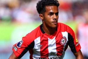 記者：利茲聯不太可能在冬窗簽下布倫特福德攻擊手法比奧-卡瓦略