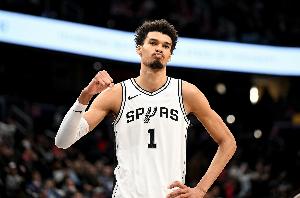 蘇群：等新老合體 馬刺的上限不可想象 文班亞馬已經(jīng)開(kāi)始沖擊MVP