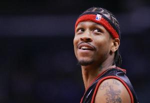 艾弗森：作為球迷76人打不好我總被人嘲笑 這賽季終于揚眉吐氣了