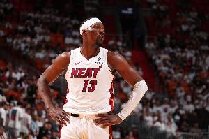 阿德巴約談防守文班：需全隊協作 他出手點太高 得打亂他的節奏