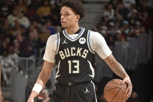 羅林斯打出巨星級別的比賽 AJ-格林能在NBA立足因?qū)⑻攸c最大化