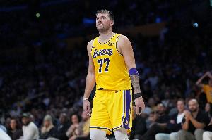 NBA杯湖人客戰灰熊 東契奇狀態升級為出戰成疑 此前已缺席3場！