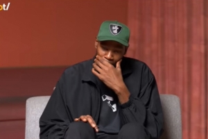 你整天都在打球哪來的時間刷推特？杜蘭特：只需要幾秒鐘啊