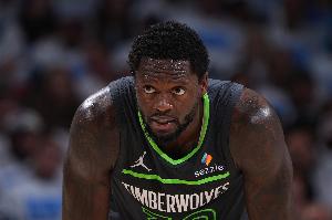 內外開花！蘭德爾半場9中6砍全隊最高15分 三分3中2