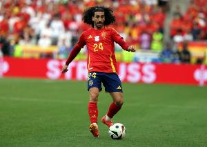 庫庫雷利亞：亞馬爾比同齡人成熟得多，像這樣的球員總是難以預測