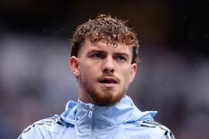 買斷費3000萬！TA：埃利奧特在維拉處境不佳，若踢滿10場必須買斷