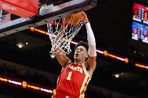 新鷹王？特雷·楊缺陣期間老鷹6勝2負 杰倫·約翰遜場均22+11+7