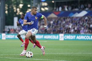 姆巴佩：C羅千球目標不可思議，但我們要去嘗試因為生涯只有一次