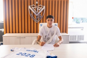 阿媒：拜仁球探考察18歲阿根廷中場安德拉達，解約金1400萬歐