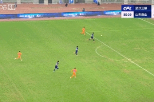 打花了！克雷桑第86分鐘推射再下一城，本場1射2傳，泰山5-1領先