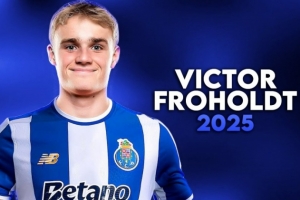 意媒：尤文正與皇馬、曼聯等隊競爭19歲波爾圖中場弗羅霍爾特