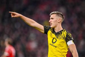 世體：巴薩未來優先引援位置確定，重點補強中后衛、邊鋒和中鋒