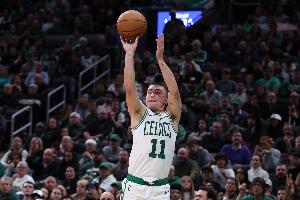 左右開弓！普理查德左右側翼各中一記加長三分&連得8分