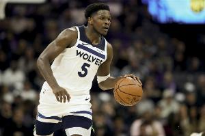 打得可以！愛德華茲18中13轟32分3板6助 7失誤略多