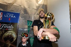 塔圖姆談和Deuce父子同臺：我再打10年完全沒問題 若能實現那很棒