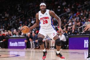 不冷靜遭驅逐！斯圖爾特3中2拿到5分4板1斷2帽