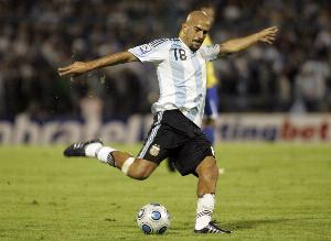 貝隆：科莫不畏強敵，面對國米他們會堅持打法但國米實力意甲最強