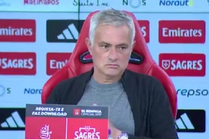 穆帥：比賽和評論是兩回事，若我是評論員也會干得很好且更尊重人