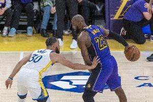 ??詹庫(kù)東字班可能均無(wú)緣評(píng)獎(jiǎng)？記者曬可能無(wú)緣65場(chǎng)標(biāo)準(zhǔn)的球星們