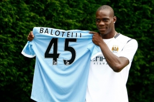 巴洛特利：從國米來曼城后差點把我練吐，連喝水的時間都沒有