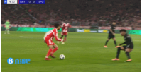 可惜！17歲卡爾寫意兜射破門被吹越位在先，差點實現歐冠連場破門