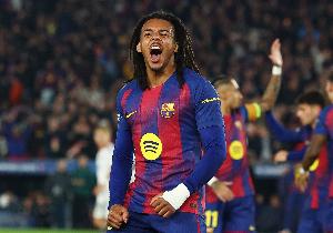 孔德：知道必須通過(guò)直塞球擾亂對(duì)手防守 我們本可以進(jìn)更多球