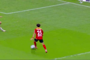 這球太強硬了！陸子皓禁區內完成個人表演，助蘇州隊扳平比分！