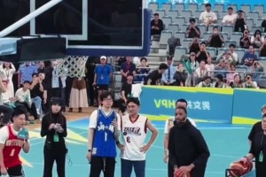 麥迪演砸了！現身上海交大，秀3分6投不中，35秒13分的神退了...