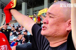 淚目??！泉州亞新降級，幾個純爺們留下傷心的淚水