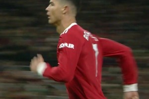 憶往昔！C羅當年對陣布萊頓的進球